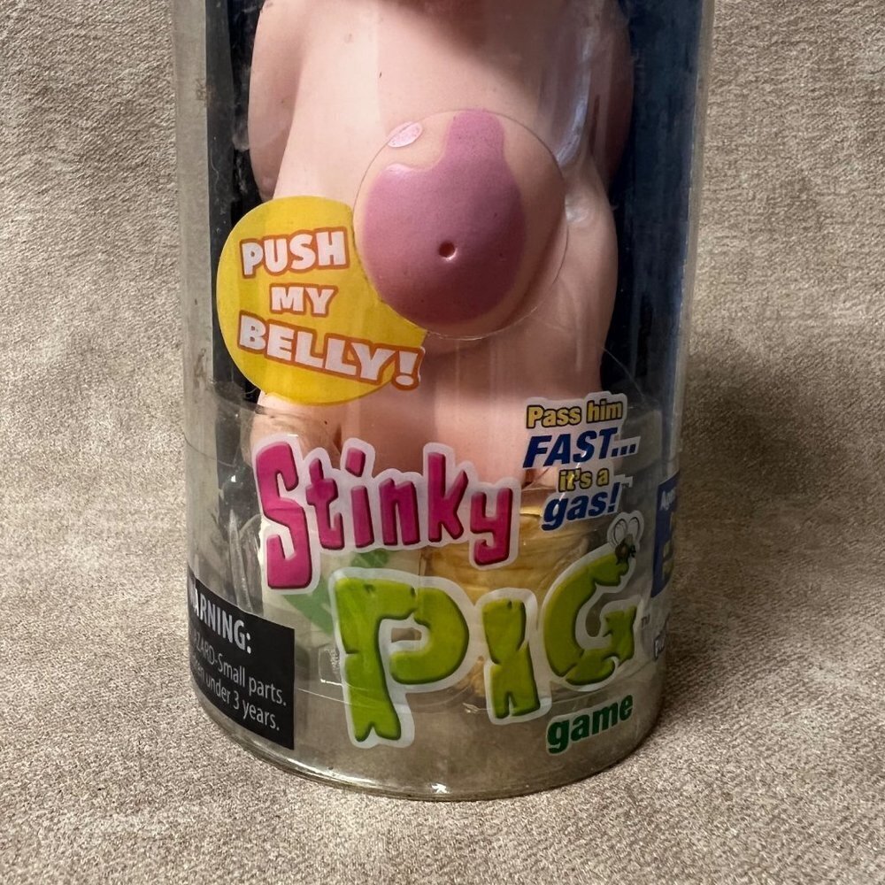 *Stinky Pig Push Belly* PlayMonster QuicklyPassLeft/RightBeforeHeToots New - Picture 4 of 4